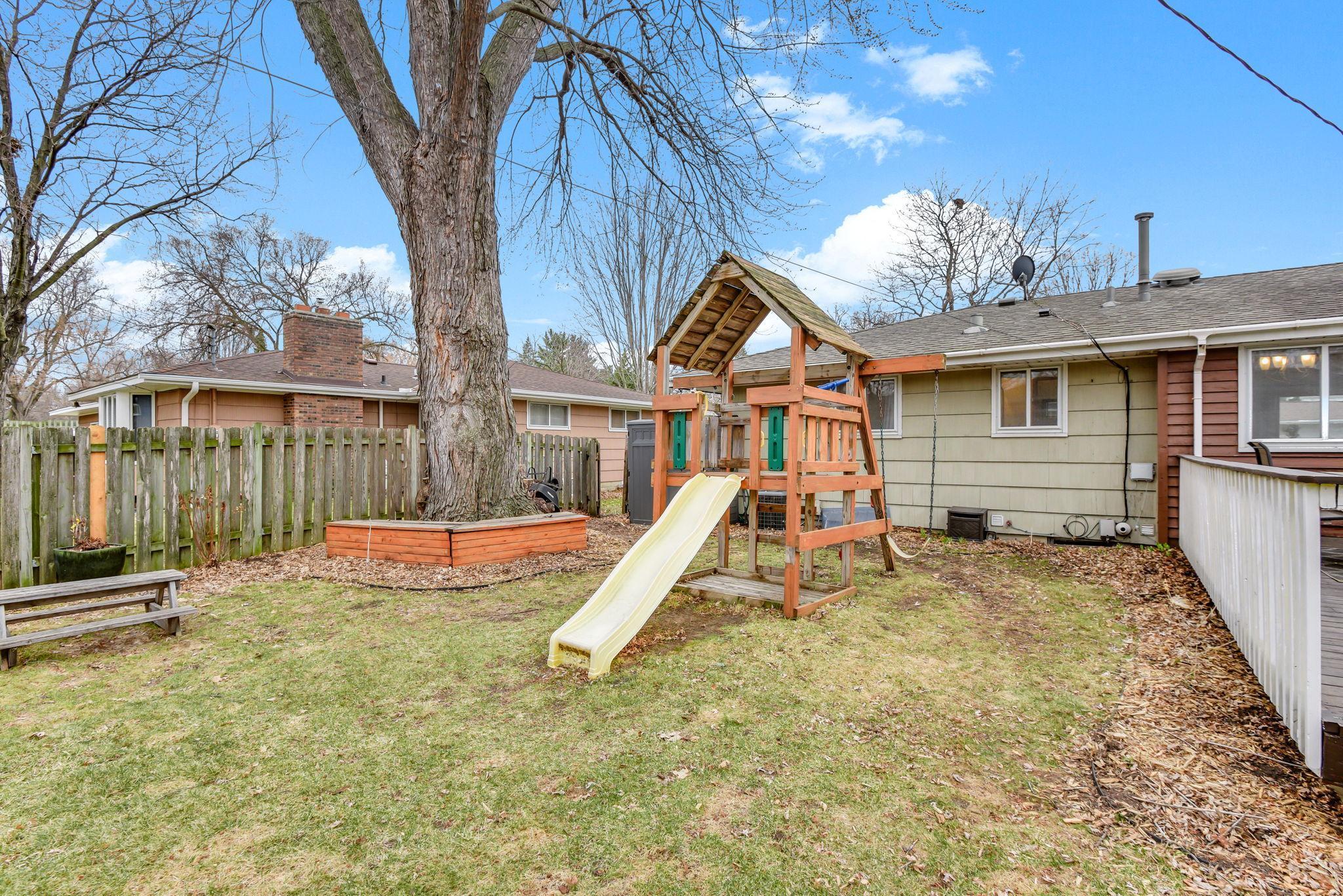 8131 Vincent Avenue South Bloomington, MN 55431 - Photo 44 of 53