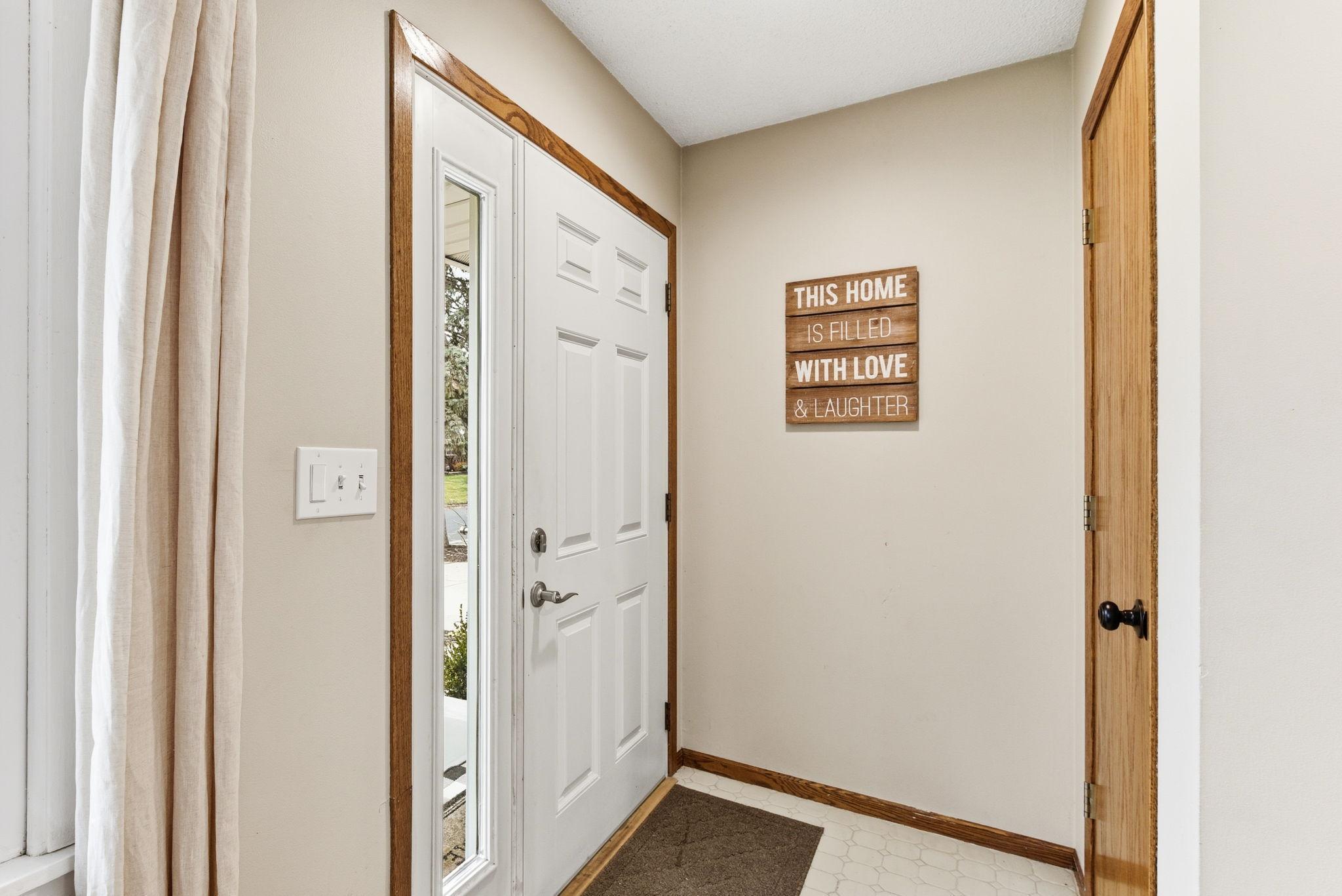 8131 Vincent Avenue South Bloomington, MN 55431 - Photo 5 of 53