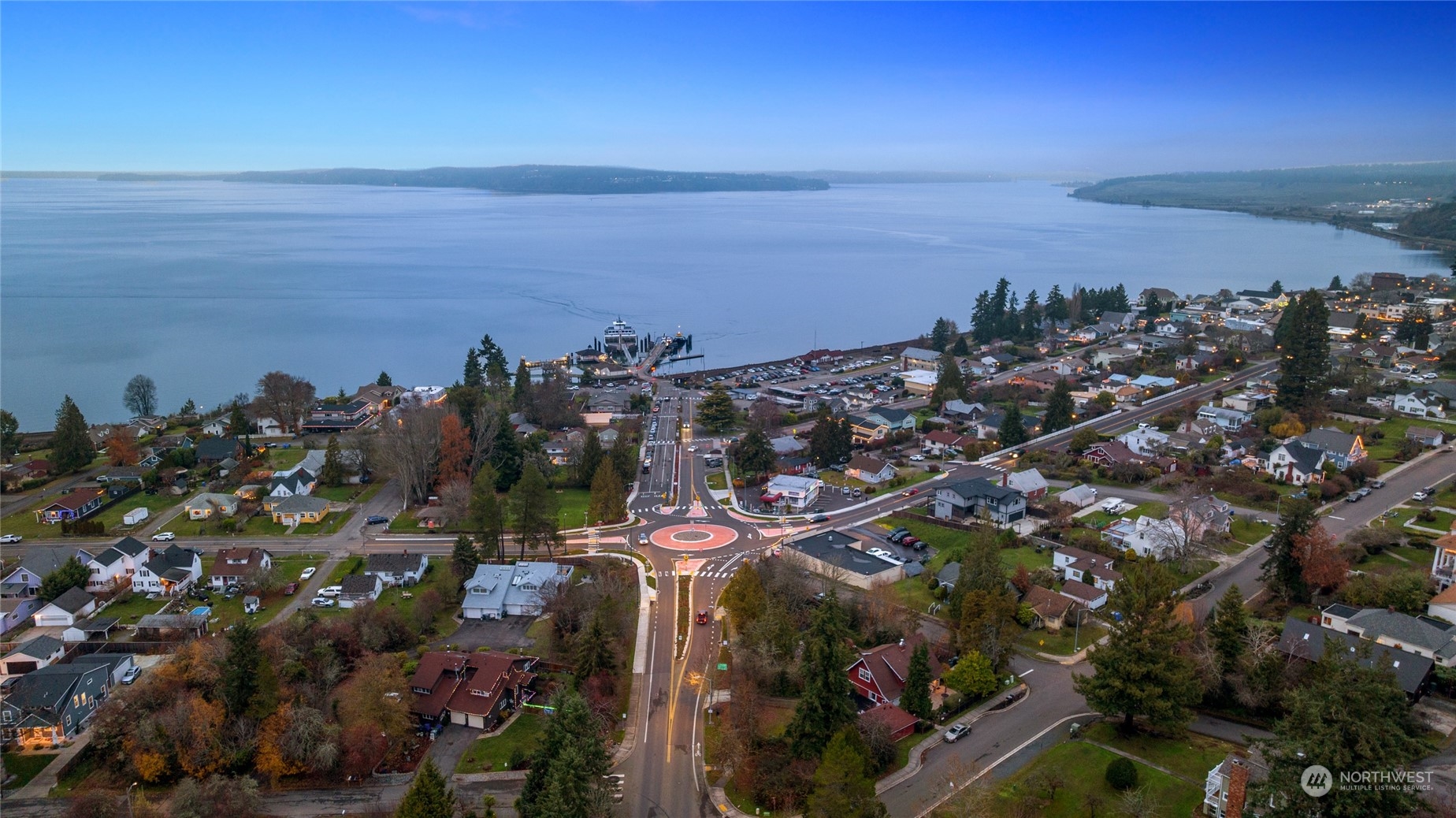815 Rowell Street Steilacoom, WA 98388 - Photo 30 of 34 a view of a city