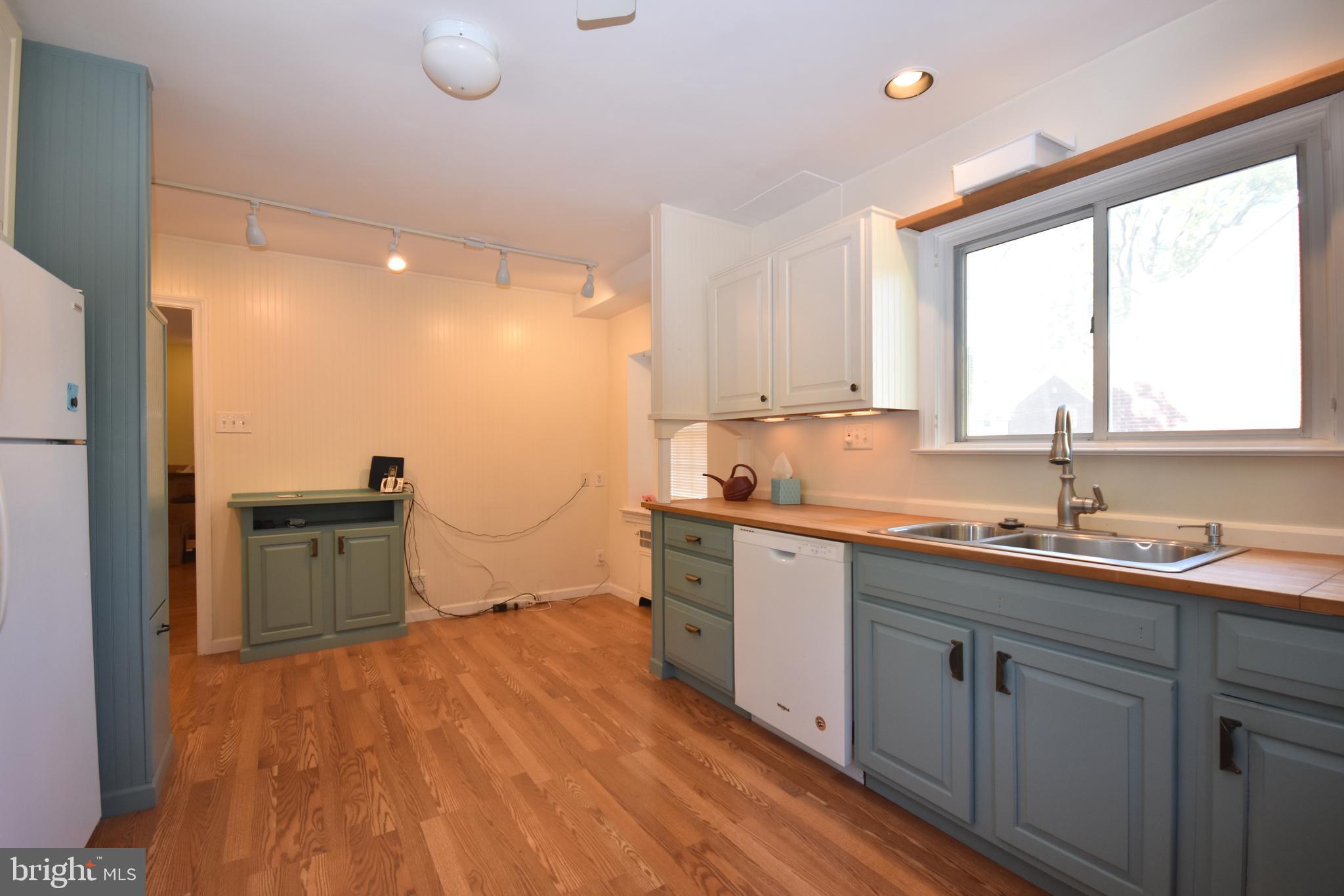 102 Madison Road Lansdowne, PA 19050 - Photo 13 of 41 Breakfast Area