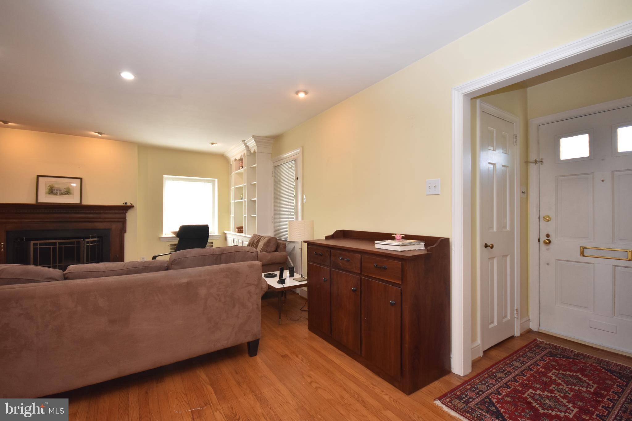 102 Madison Road Lansdowne, PA 19050 - Photo 2 of 41 Vestibule Entrance