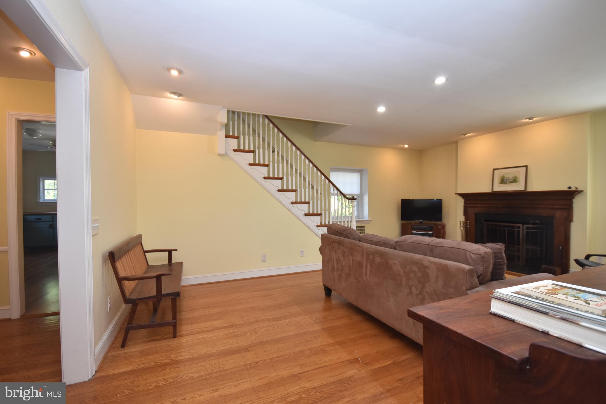 102 Madison Road Lansdowne, PA 19050 - Photo 3 of 41