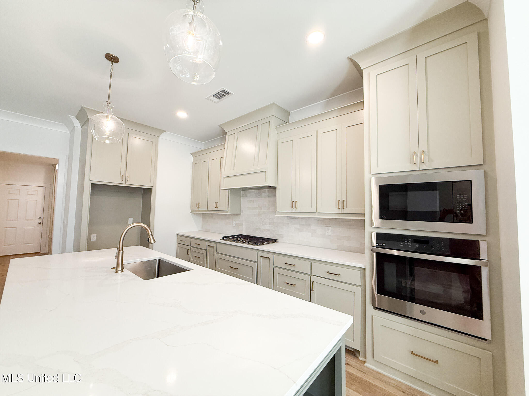 342 Oakville Circle Brandon, MS 39047 - Photo 10 of 31 IMG_2490