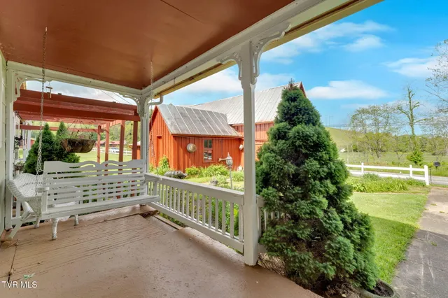 $659,900 | 8712 Highway 19E, Roan Mountain, TN 37687