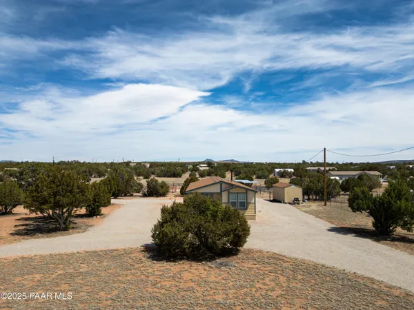 $325,000 | 53845 Cedar Drive, Seligman, AZ 86337