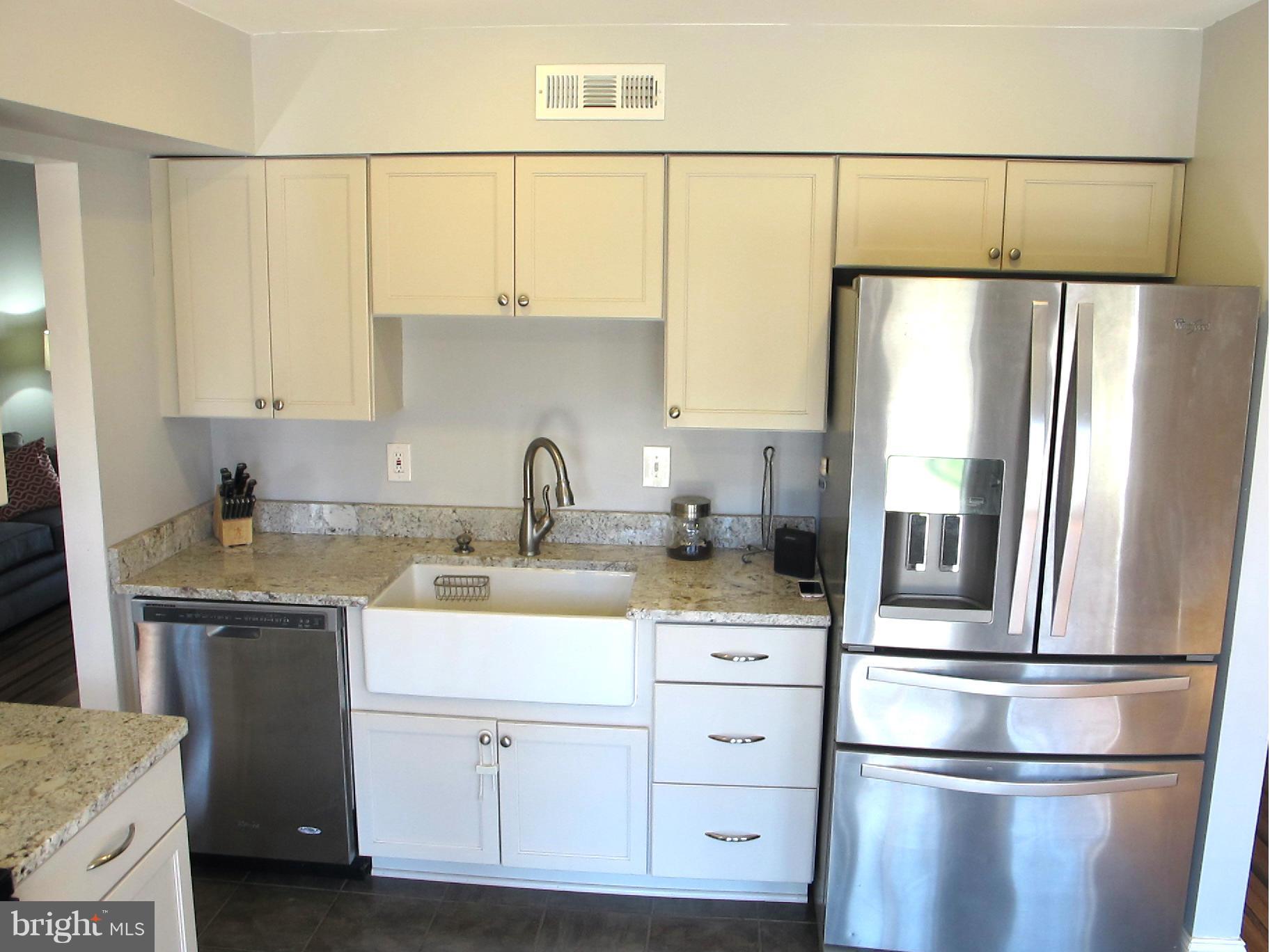 1832 Ralston Place Crofton, MD 21114 - Photo 6 of 23 Kitchen