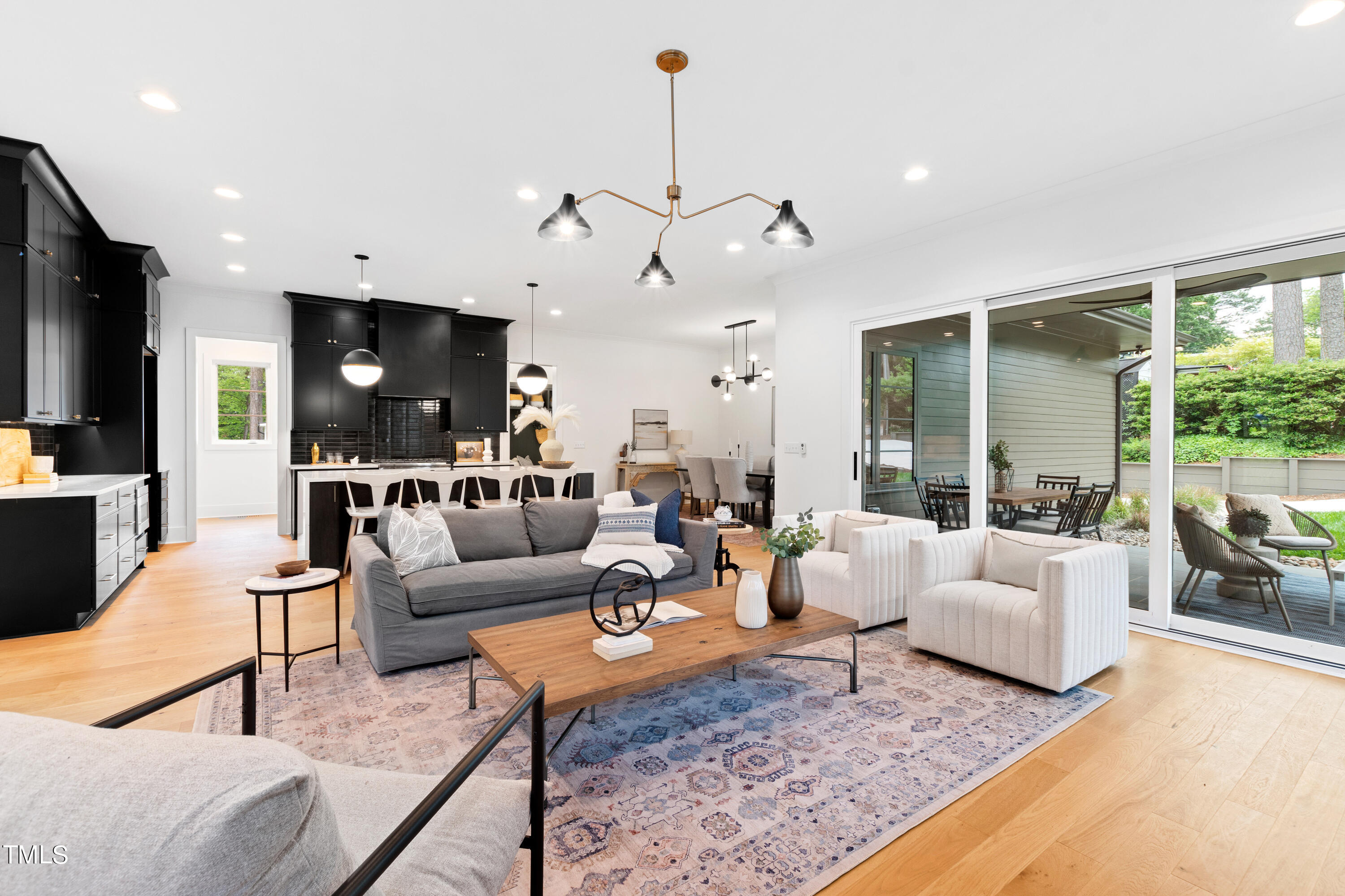 2421 Mayview Road Raleigh, NC 27607 - Photo 16 of 89 Living 2