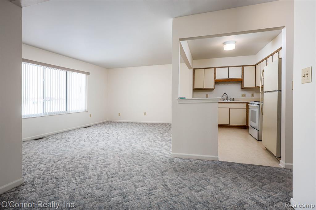 1660 River Road, Unit 53 Marysville, MI 48040 - Photo 12 of 31
