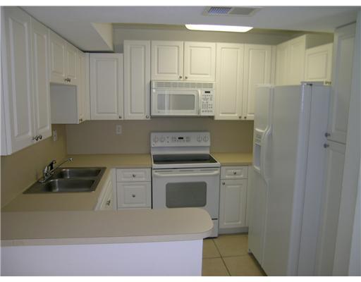 8074 Severn Drive, Unit D Boca Raton, FL 33433 - Photo 2 of 6 Additional Photo