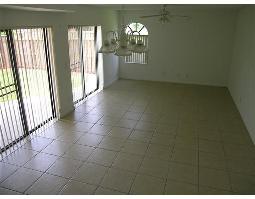 8074 Severn Drive, Unit D Boca Raton, FL 33433 - Photo 3 of 6 Additional Photo