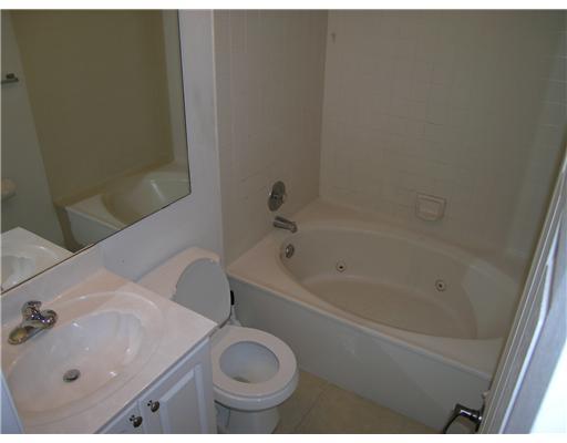 8074 Severn Drive, Unit D Boca Raton, FL 33433 - Photo 4 of 6 Additional Photo