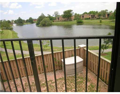 8074 Severn Drive, Unit D Boca Raton, FL 33433 - Photo 6 of 6 Additional Photo