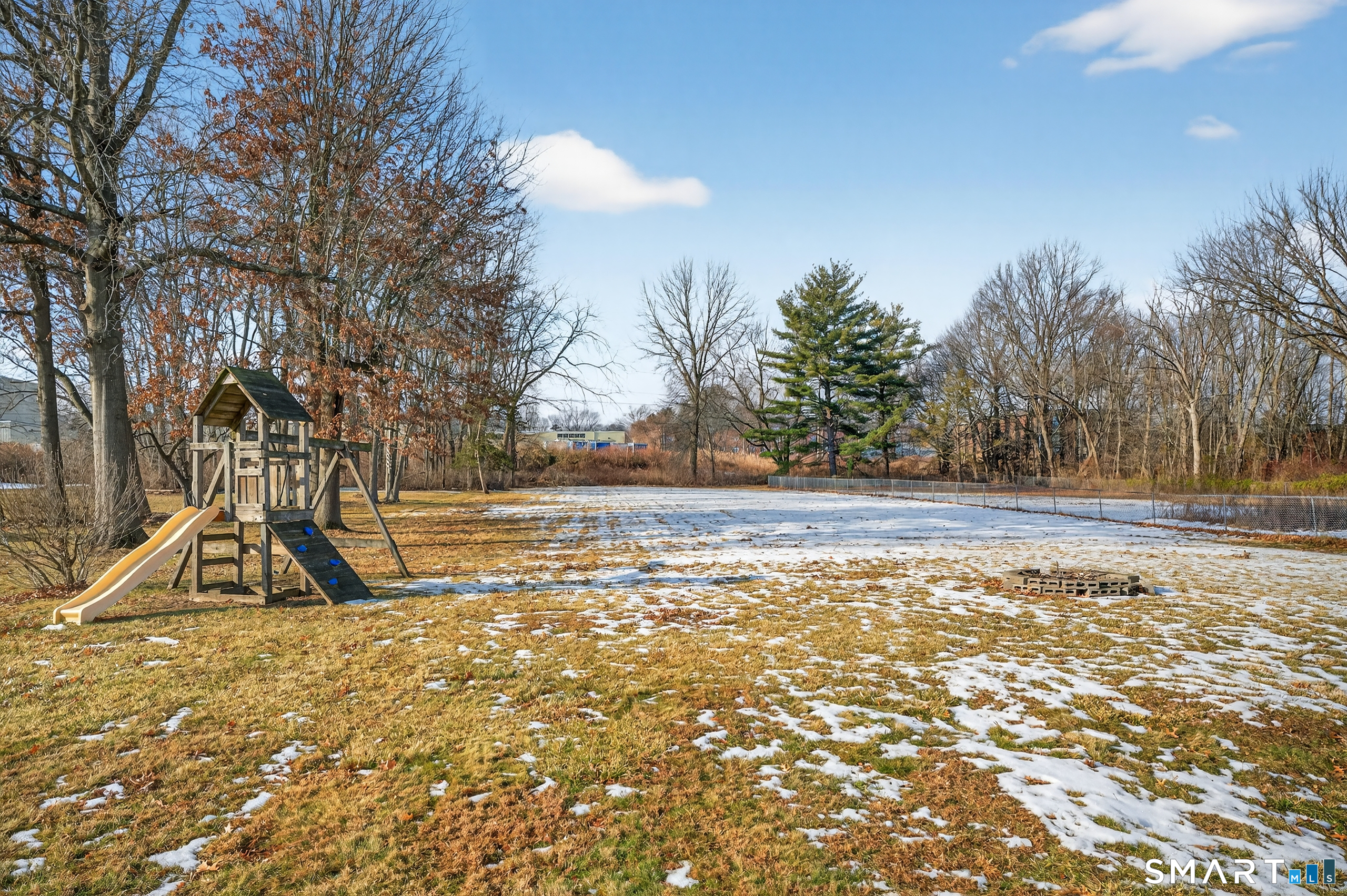 195 Middletown Avenue Wethersfield, CT 06109 - Photo 30 of 35