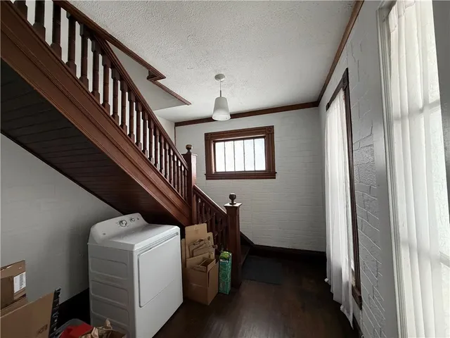 $1,600 | 166 East 3rd Street, Corning, NY 14830