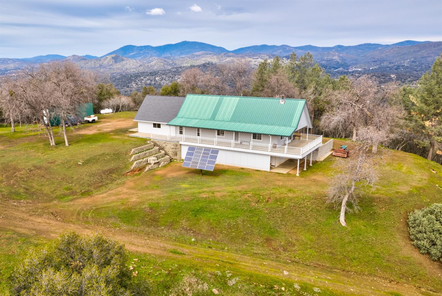 4359 Alamo Creek Road Mariposa, CA 95338 - Photo 2 of 61
