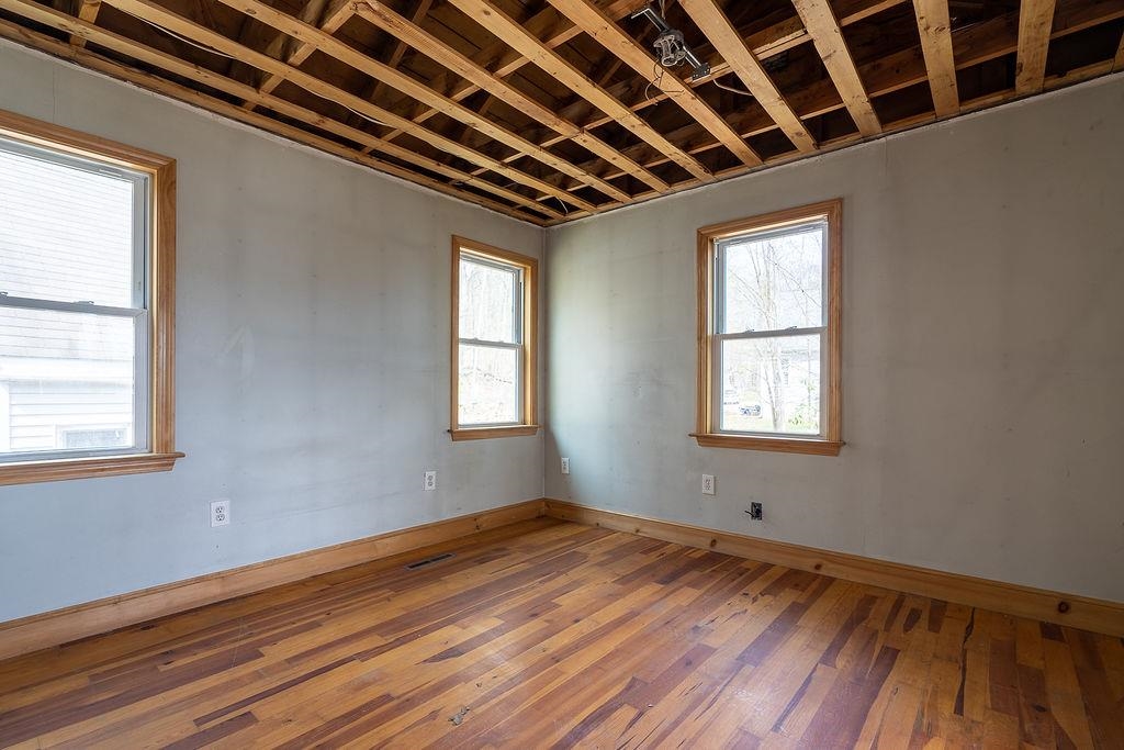373 Catamount Road Northwood, NH 03261 - Photo 25 of 38
