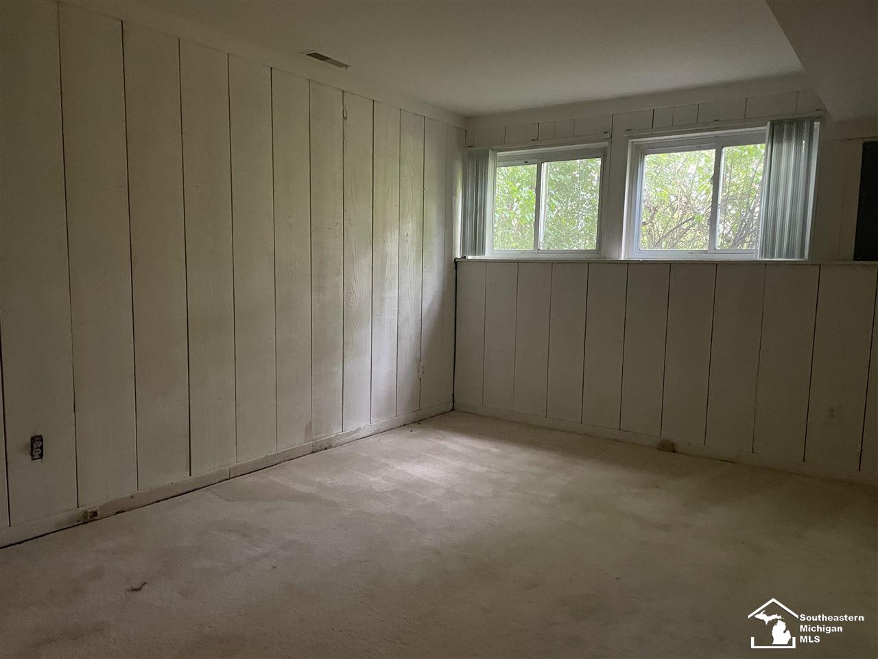 42444 Barchester Road Canton, MI 48187 - Photo 31 of 39