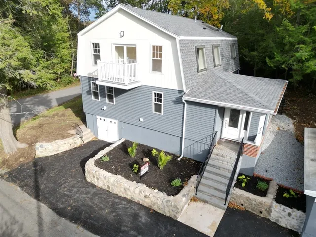 $899,900 | 232 Lake Drive, Hamilton, MA 01982