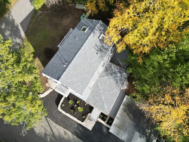 $899,900 | 232 Lake Drive, Hamilton, MA 01982