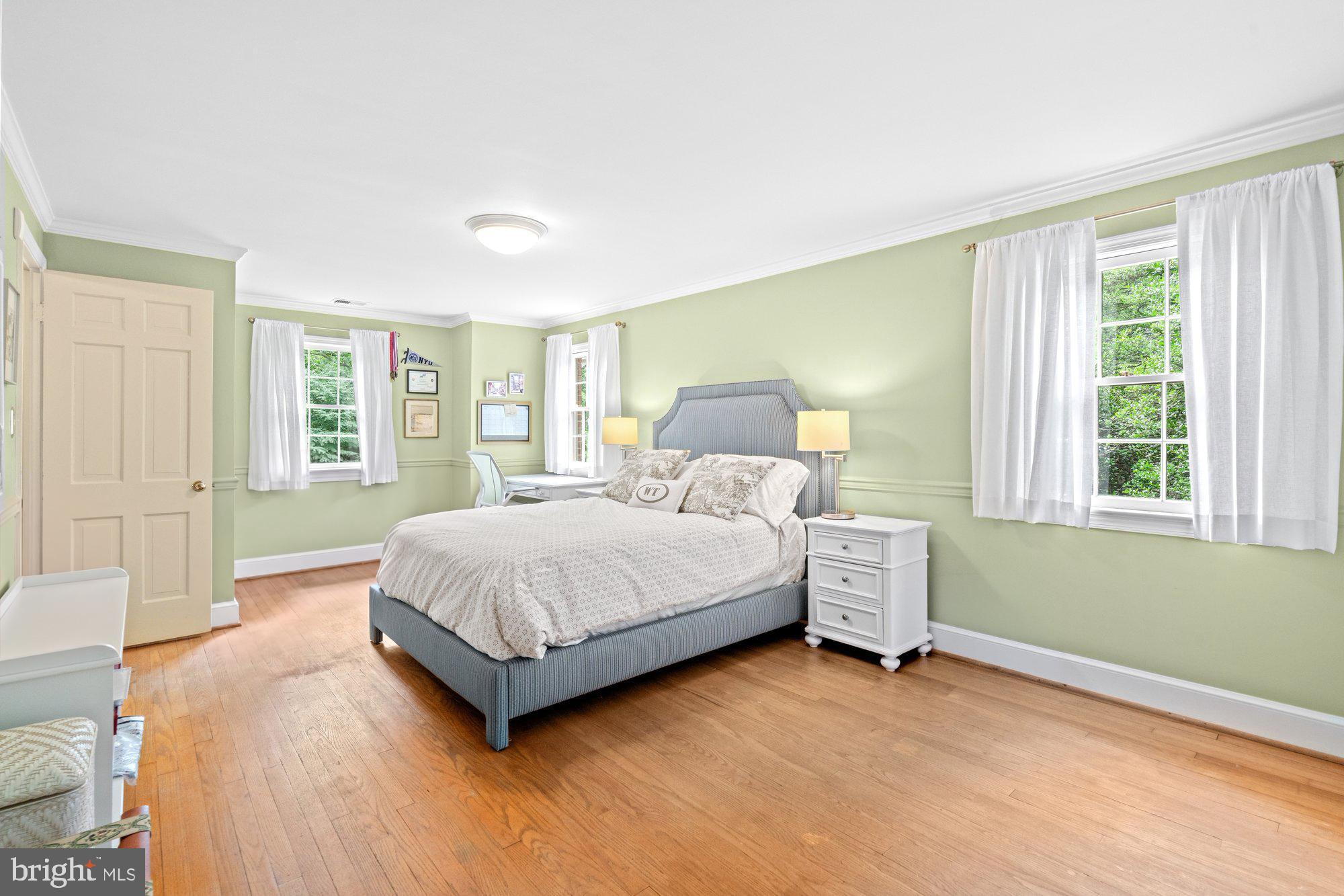 1033 Swinks Mill Road McLean, VA 22102 - Photo 30 of 47