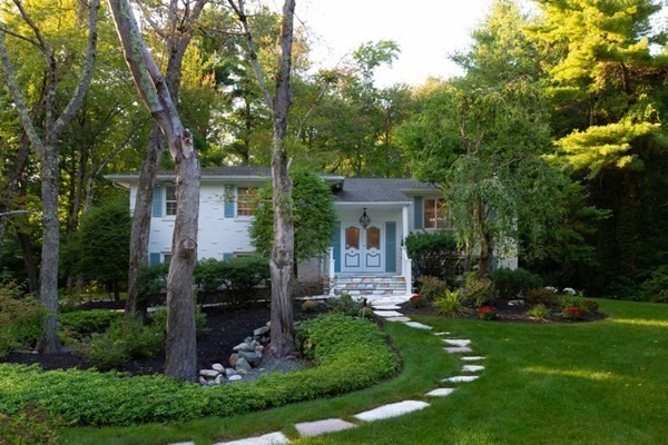 49 Lincoln Road Sharon, MA 02067 - Photo 1 of 25 Gallery Image 1
