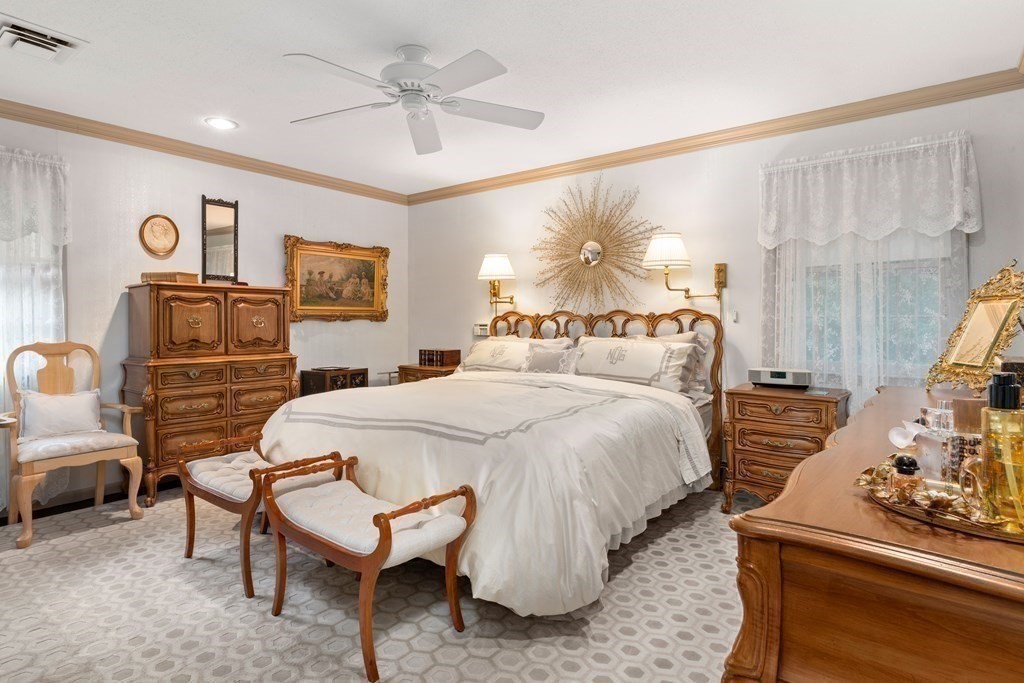 49 Lincoln Road Sharon, MA 02067 - Photo 11 of 25 Gallery Image 11