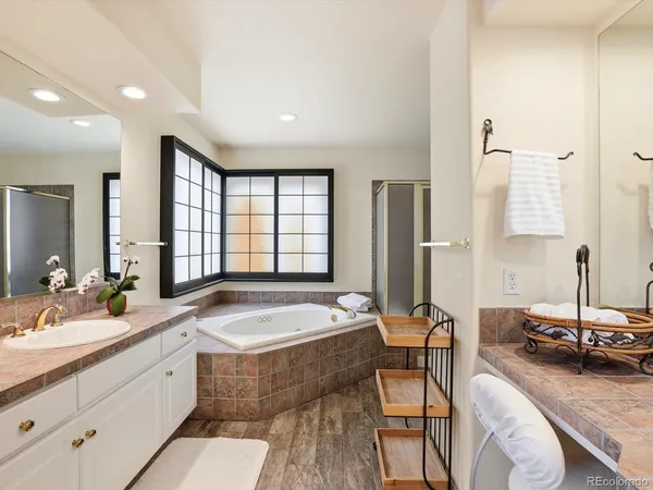 $895,000 | 7656 South Grape Way, Centennial, CO 80122