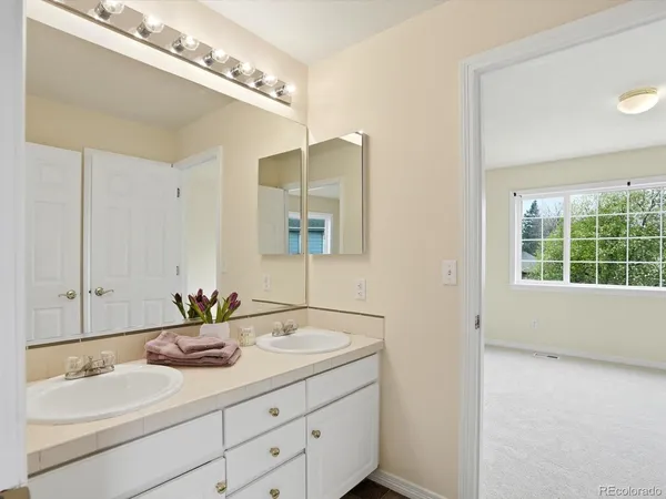 $895,000 | 7656 South Grape Way, Centennial, CO 80122