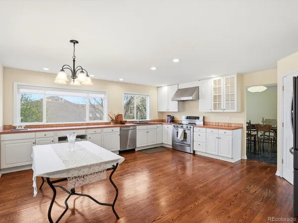 $895,000 | 7656 South Grape Way, Centennial, CO 80122