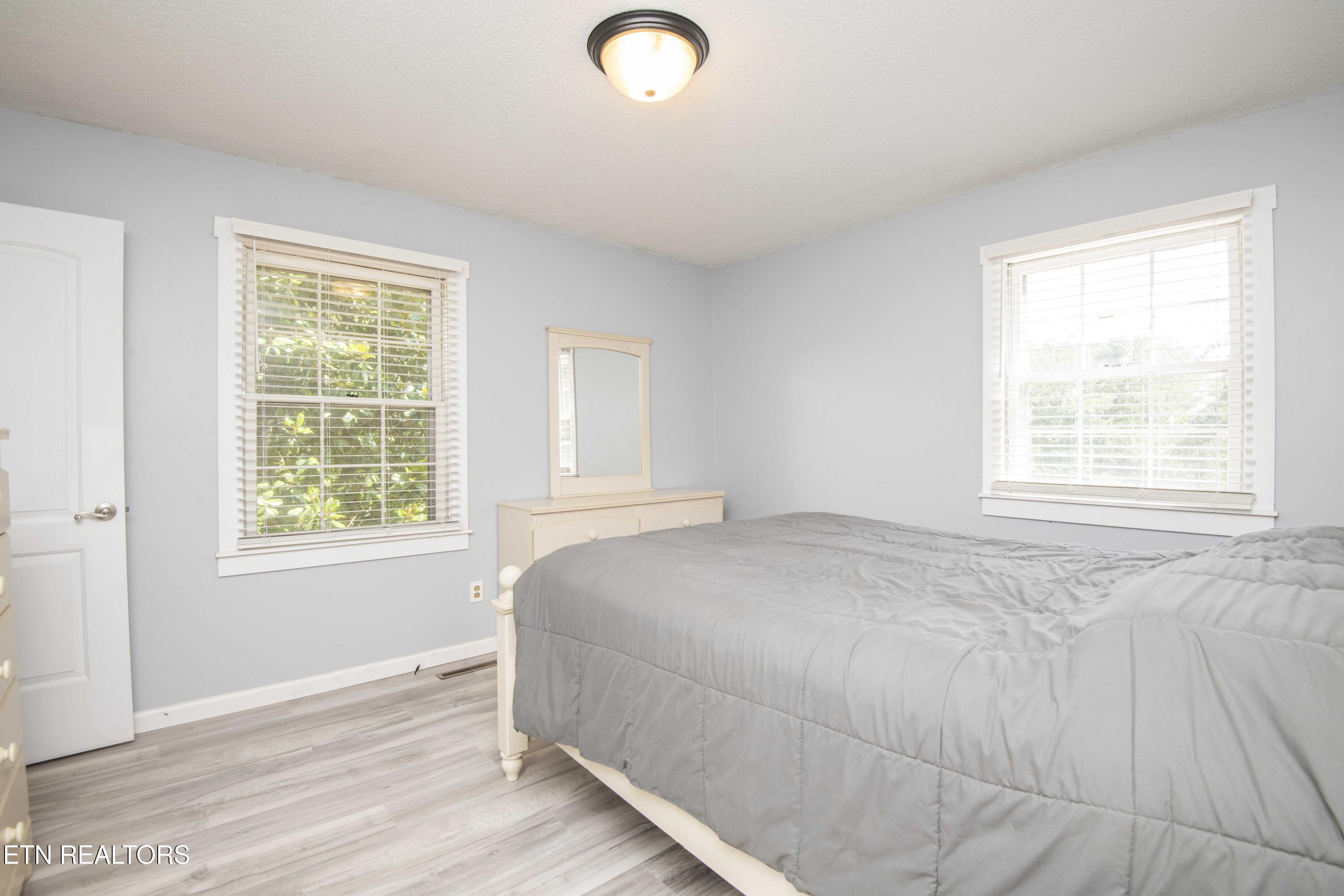 339 Cofer Circle Harriman, TN 37748 - Photo 30 of 53 master bed_1