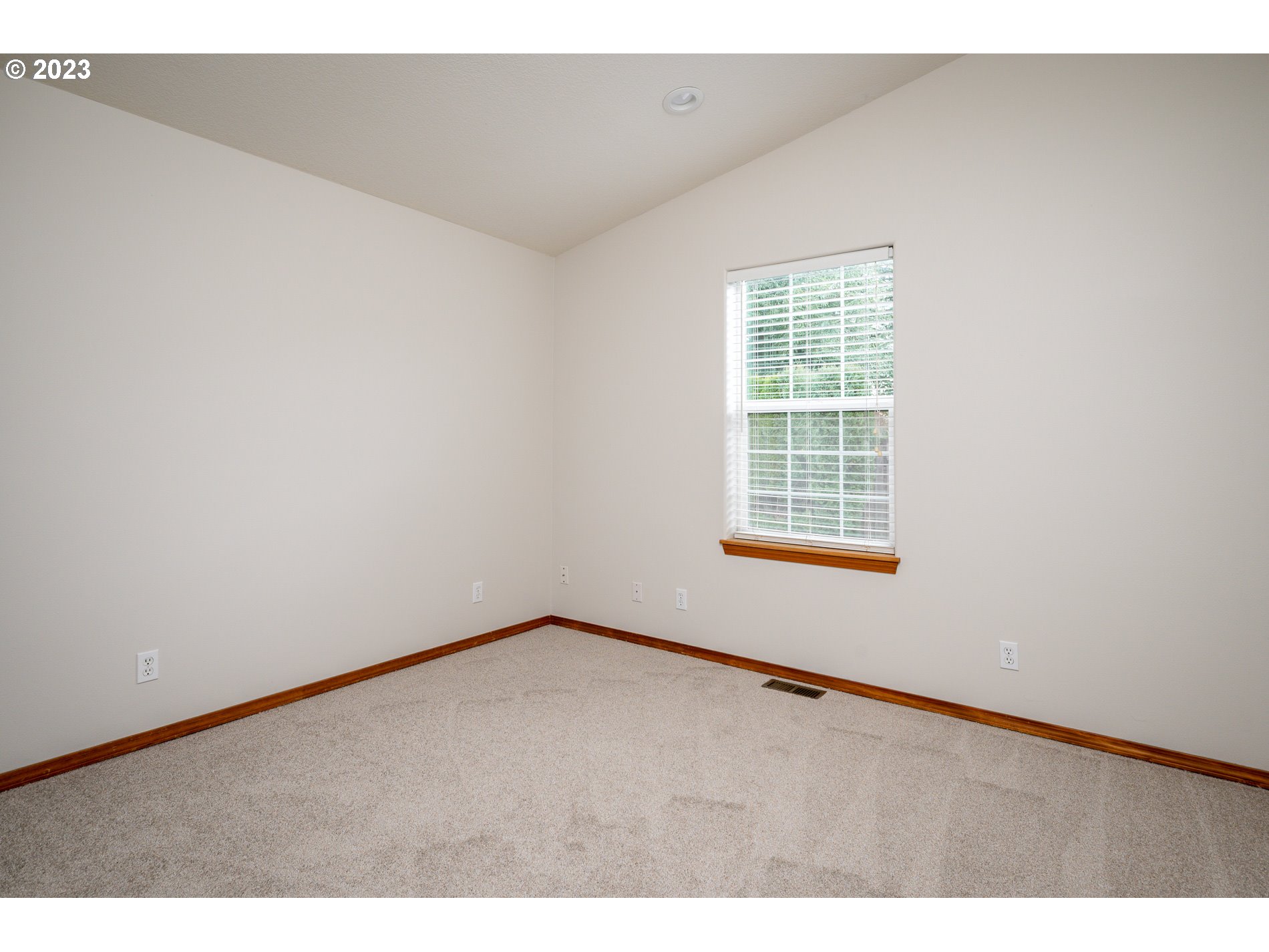 11838 Partlow Road Oregon City, OR 97045 - Photo 30 of 48 Gallery Image 30