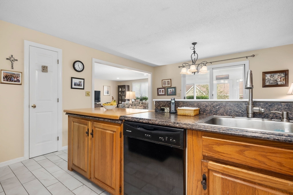 130 Village Post Road, Unit 130 Danvers, MA 01923 - Photo 14 of 29 Gallery Image 14
