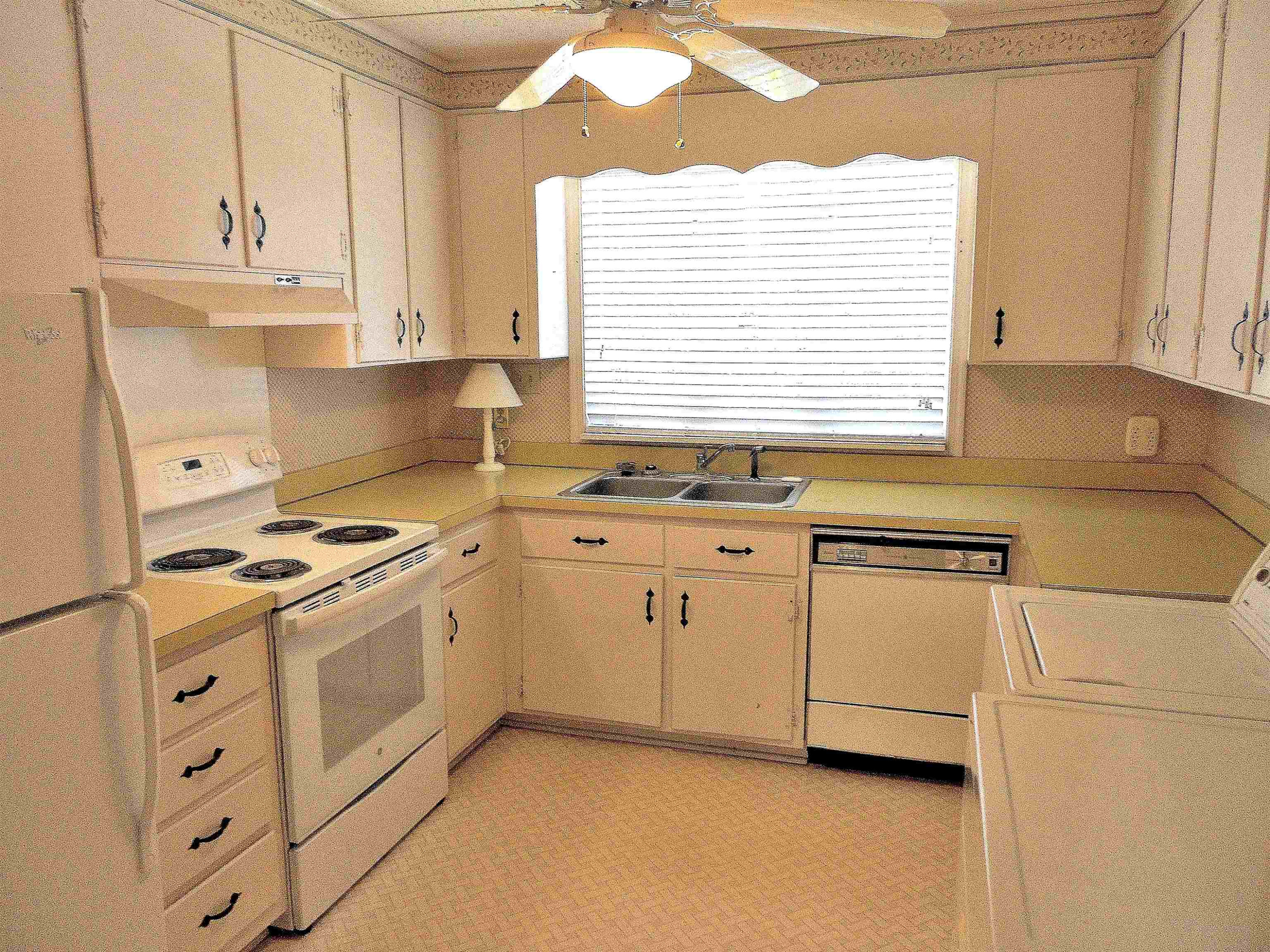 3041 Wycliff Road Raleigh, NC 27607 - Photo 5 of 25 Photo 5