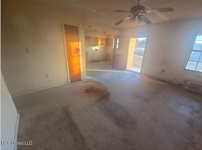 3305 Miller Road Itta Bena, MS 38941 - Photo 3 of 11 Living area