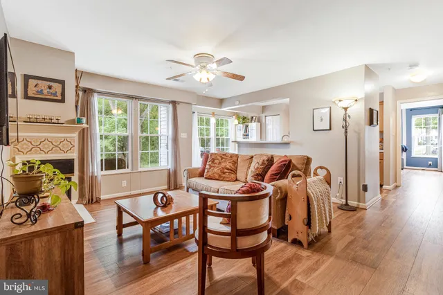 $365,000 | 7525 Snowpea Court, Unit 87, Alexandria, VA 22306