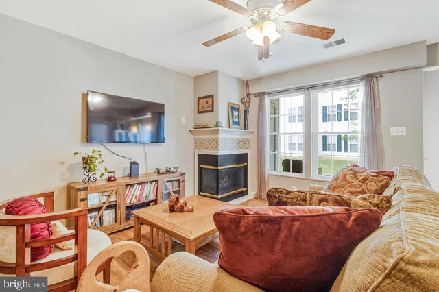 $365,000 | 7525 Snowpea Court, Unit 87, Alexandria, VA 22306