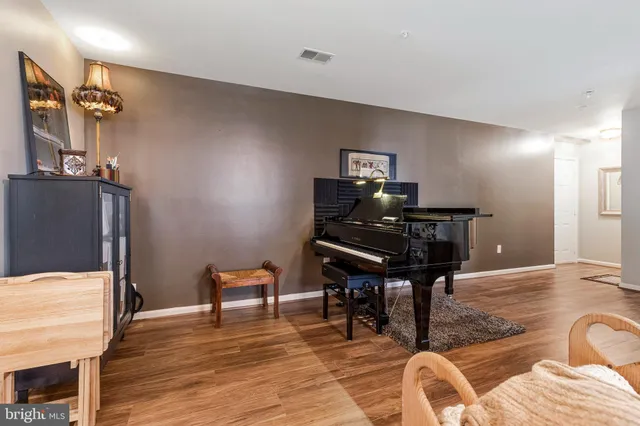 $365,000 | 7525 Snowpea Court, Unit 87, Alexandria, VA 22306