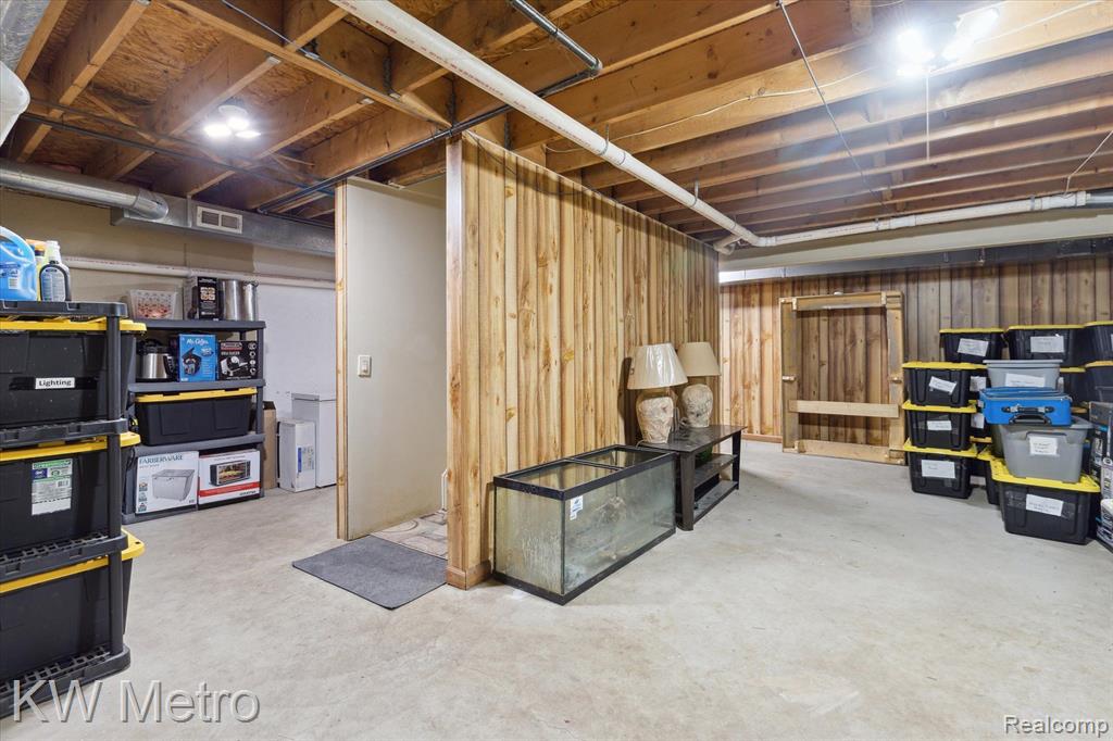 22825 Merriman Road New Boston, MI 48164 - Photo 41 of 54 Gallery Image 41