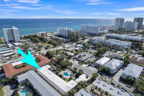 $274,900 | 3225 Northeast 16th Street, Unit 10, Pompano Beach, FL 33062