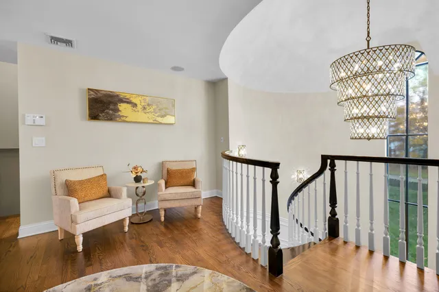 a picture of a bathroom