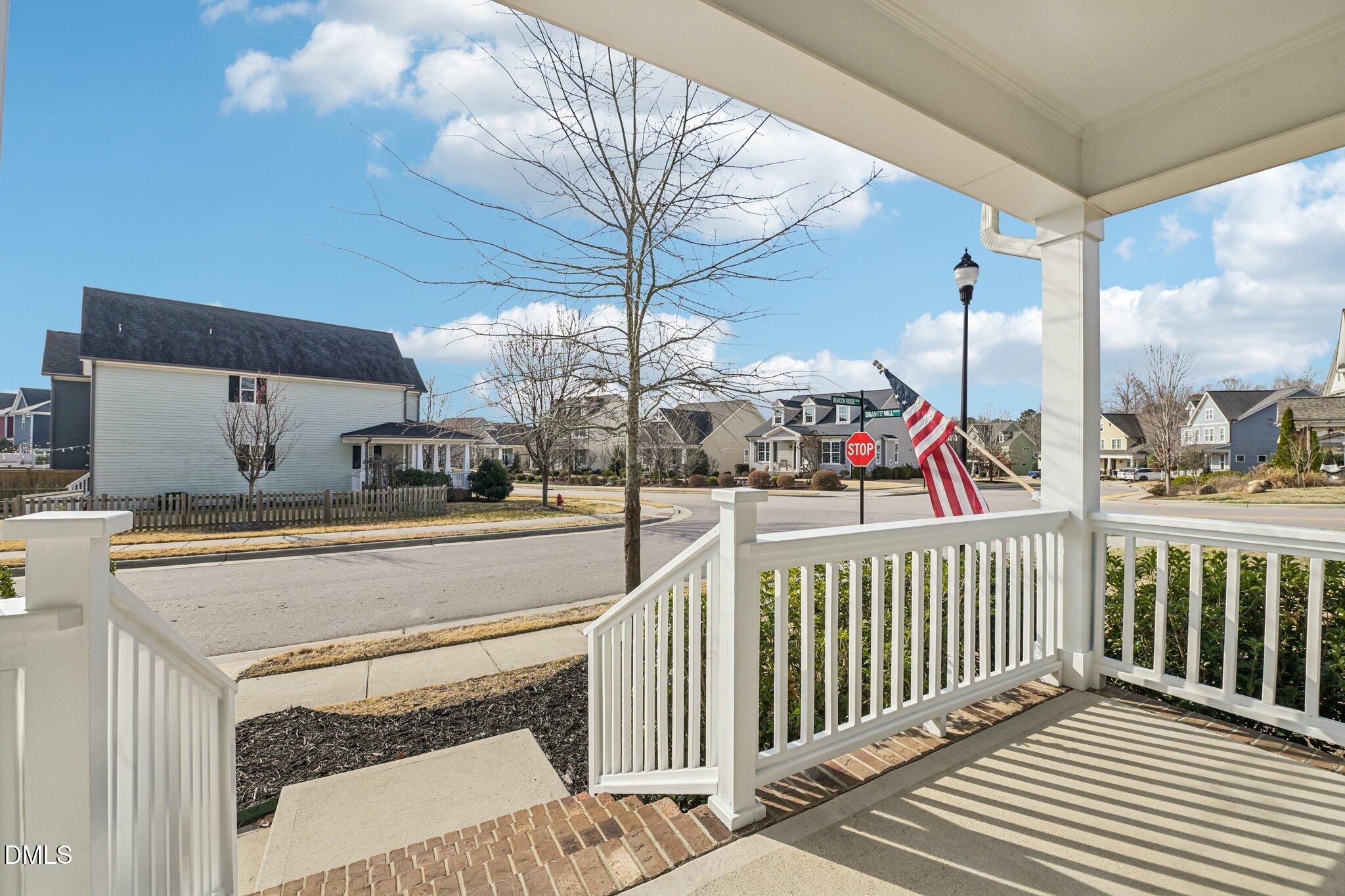 572 Beacon Ridge Boulevard Chapel Hill, NC 27516 - Photo 5 of 50 04