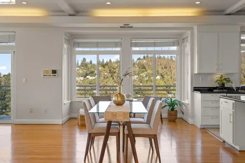 $1,900,000 | 6070 Mazuela Drive, Oakland, CA 94611