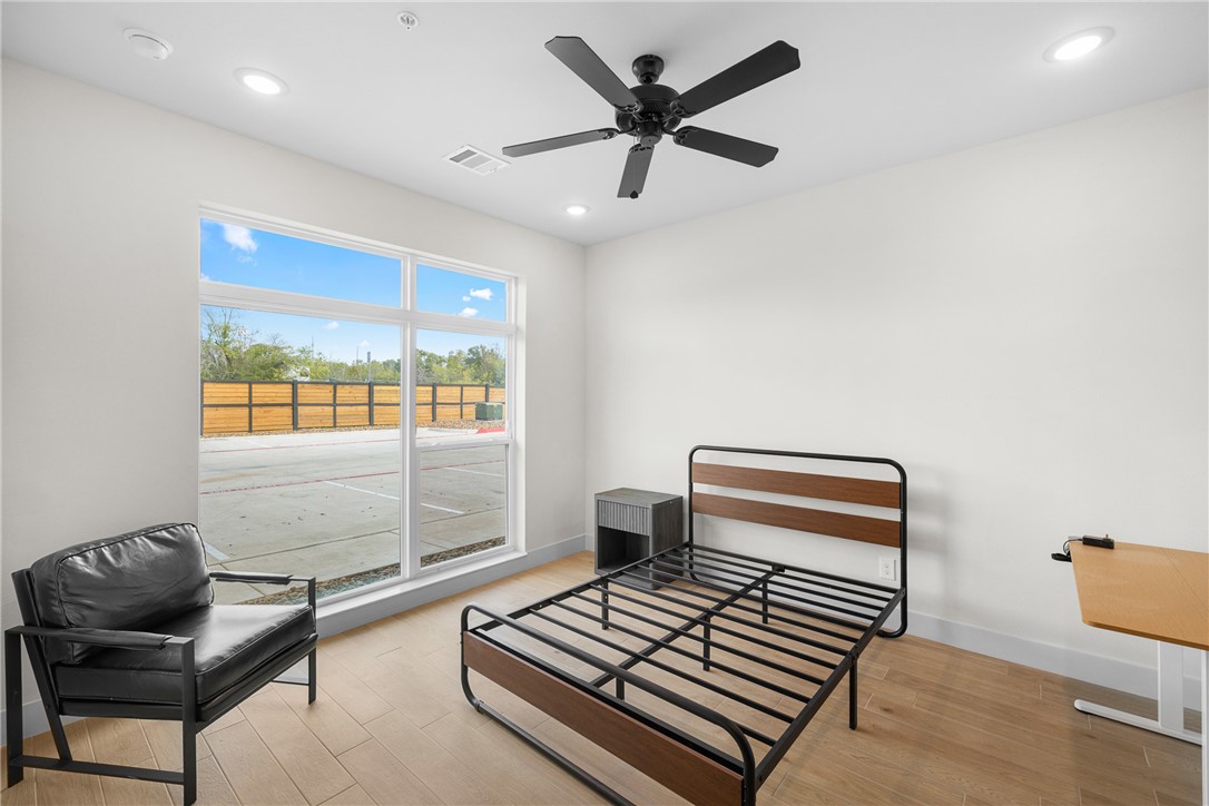 2539 East Villa Maria Road, Unit 1301 Bryan, TX 77802 - Photo 11 of 33