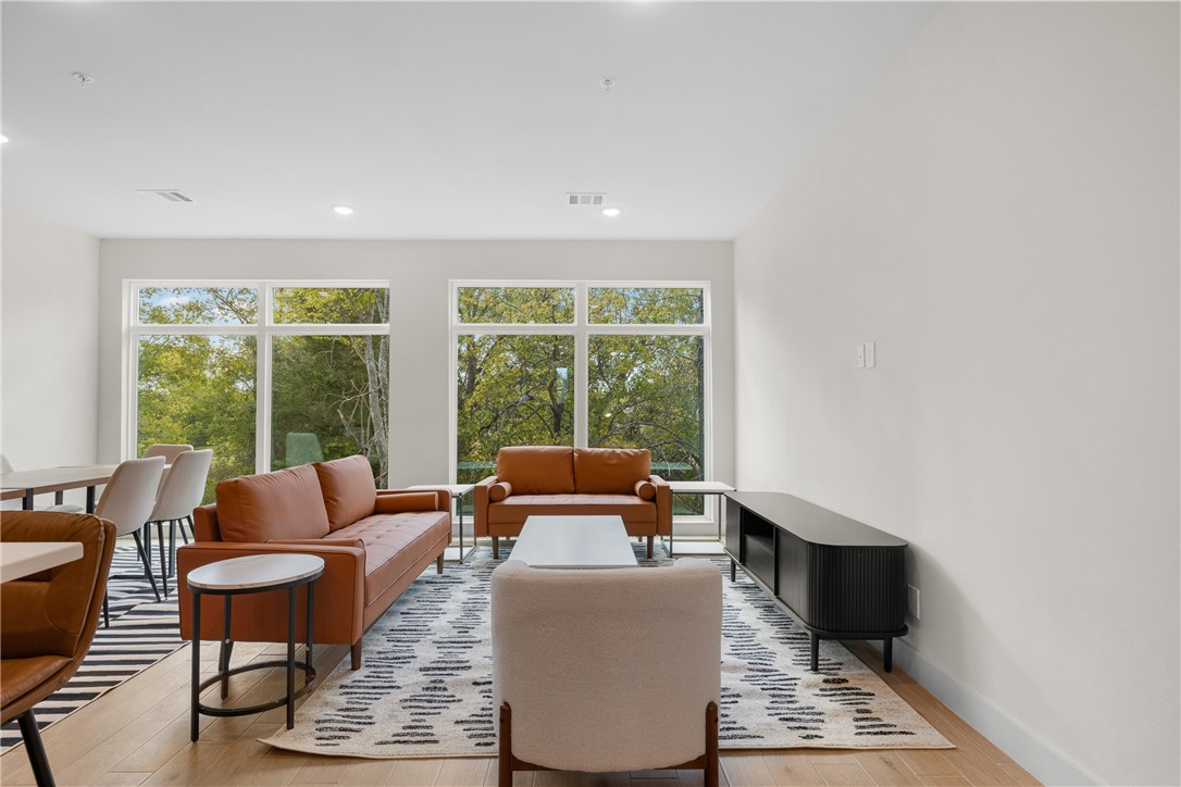 2539 East Villa Maria Road, Unit 1301 Bryan, TX 77802 - Photo 5 of 33