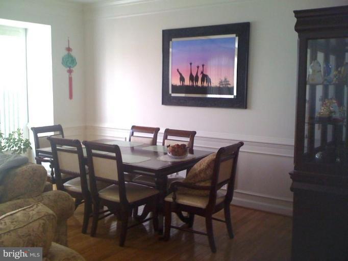 8119 Hard Shale Road Manassas, VA 20111 - Photo 3 of 23 Dining Room