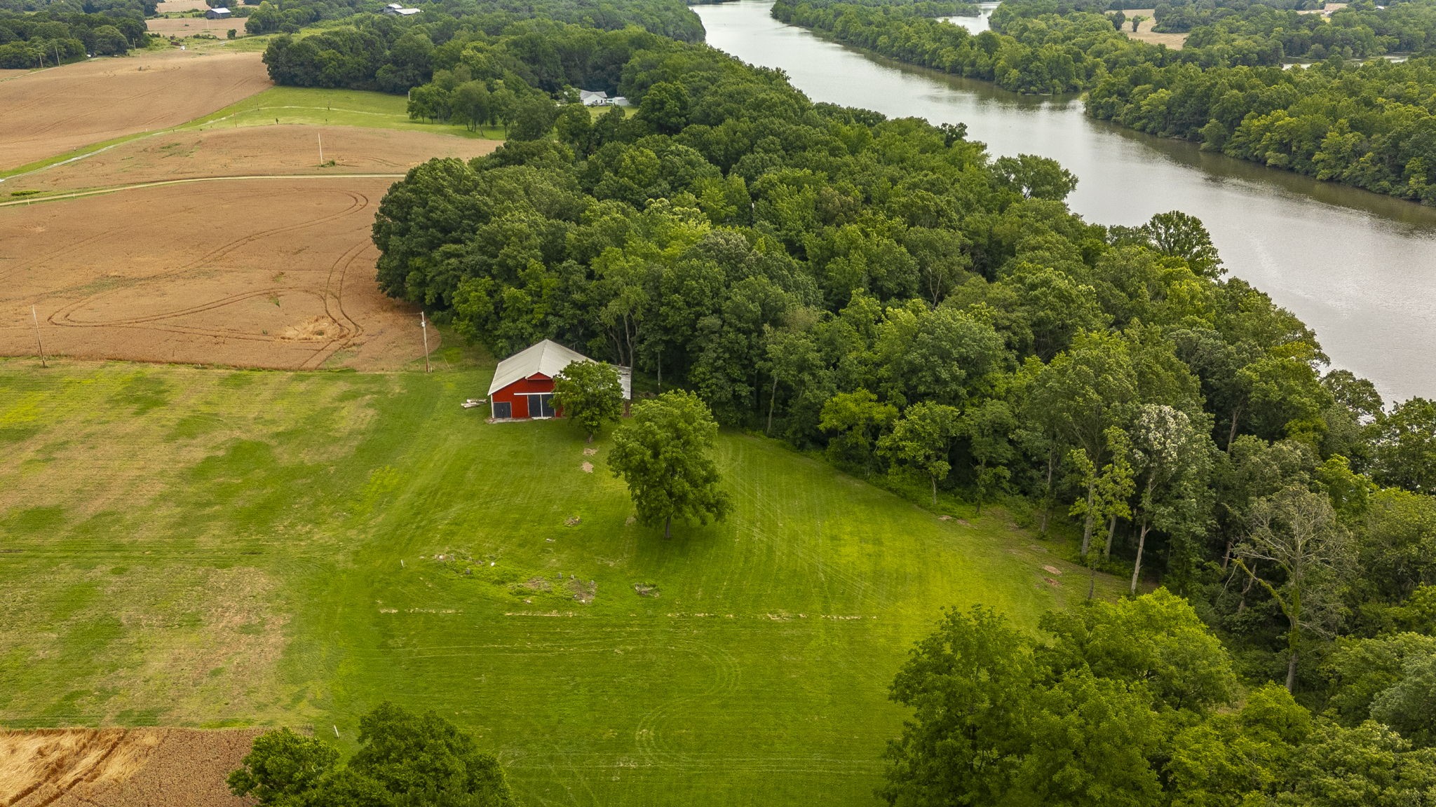 1113 East Robertson Road Castalian Springs, TN 37031 - Photo 17 of 56