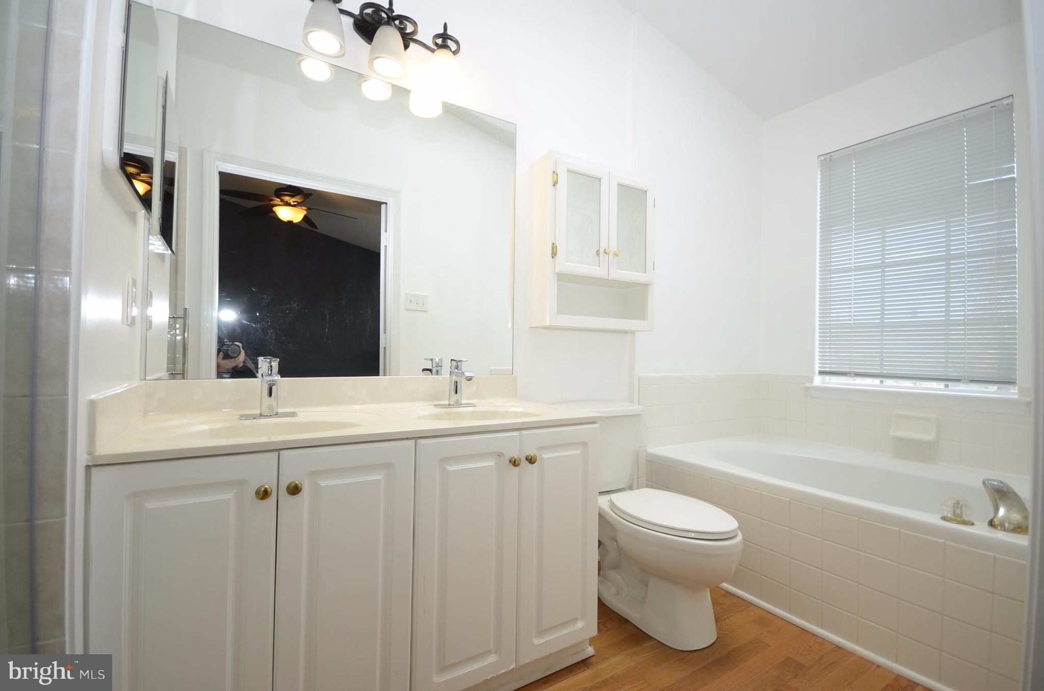 2351 Cold Meadow Way Silver Spring, MD 20906 - Photo 15 of 19 Bath (Master)