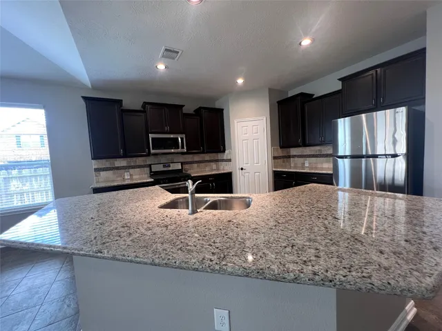 $2,400 | 2906 Coastal Prairie Lane, Katy, TX 77493