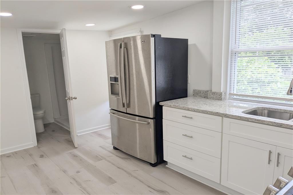 235 Dodd Avenue Southwest Atlanta, GA 30315 - Photo 9 of 17