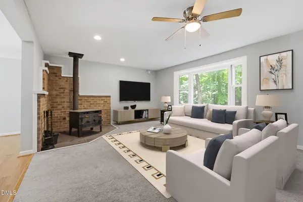 $580,000 | 419 Calvary Court, Hillsborough, NC 27278